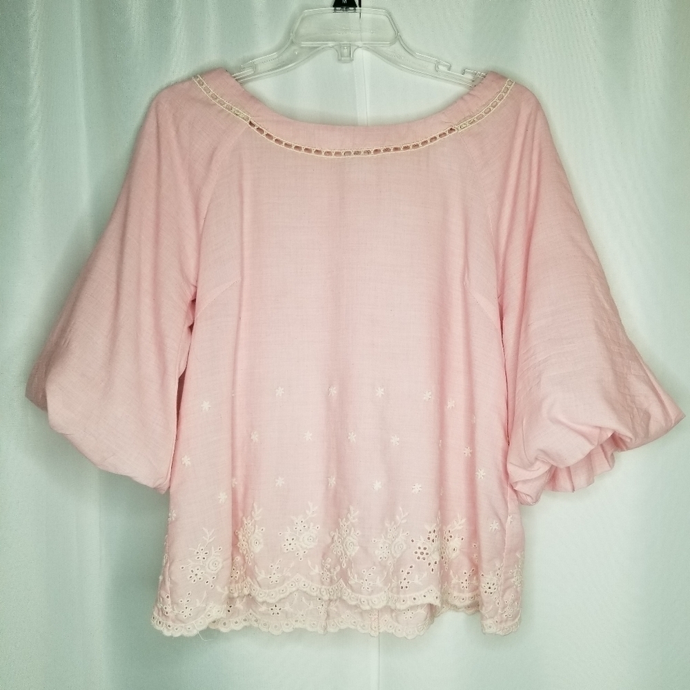 🌵ESLEY Pink Eyelet Blouse Sz S